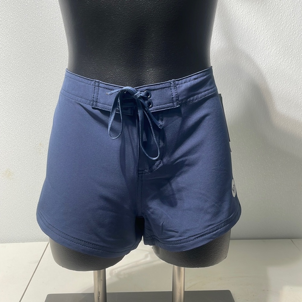 Roxy To Dye 2 Board Shorts size M New!!